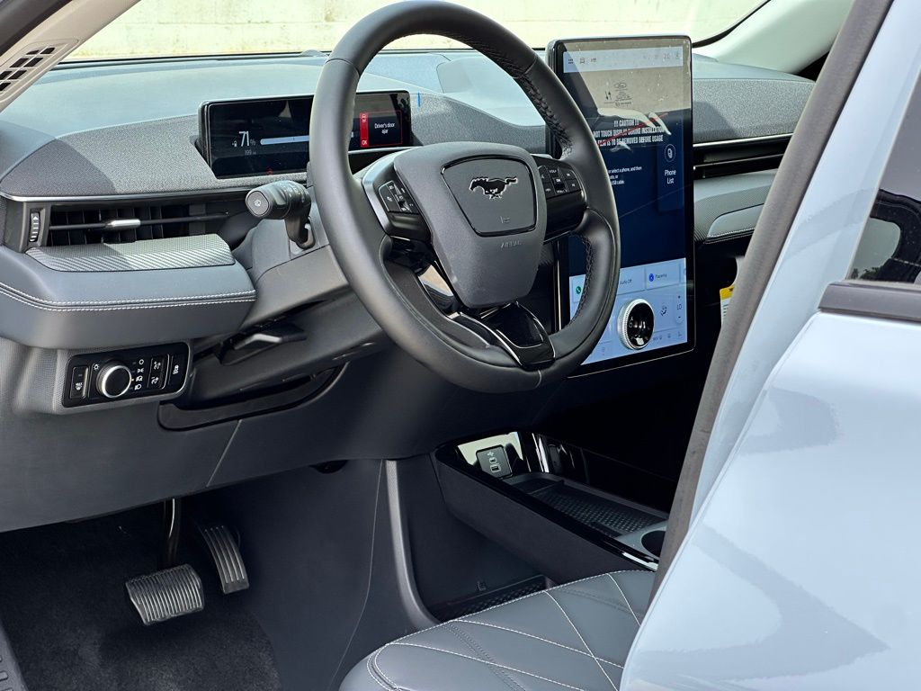 2025 Ford Mustang Mach-E Select