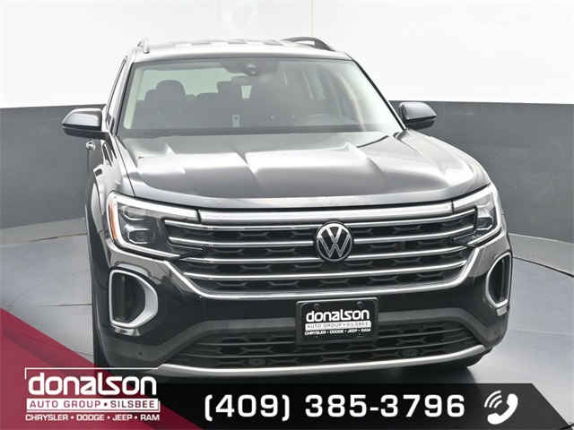 2024 Volkswagen Atlas SE Technology photo 2