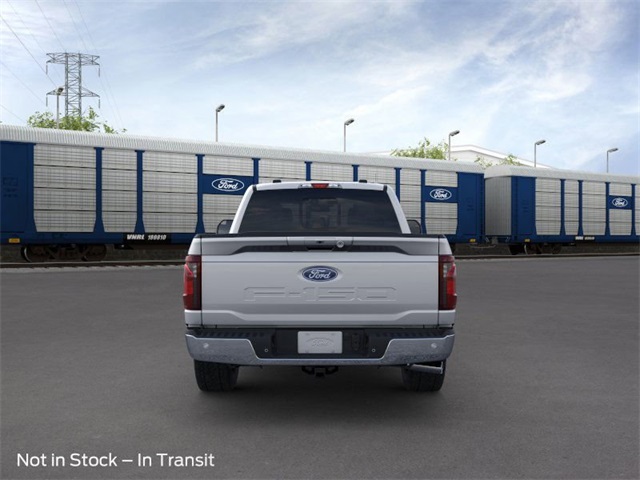 2025 Ford F-150 XLT photo 4