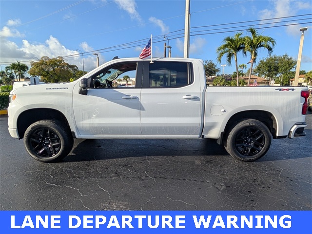 2024 Chevrolet Silverado 1500 RST photo 4