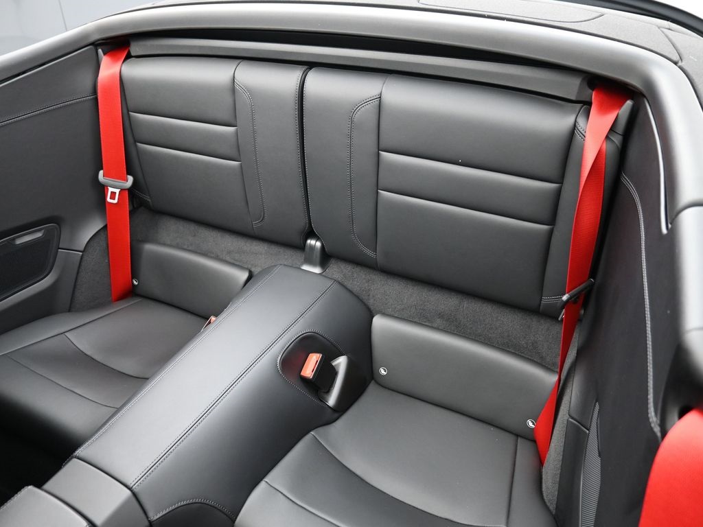 2024 Porsche 911 4S photo 24