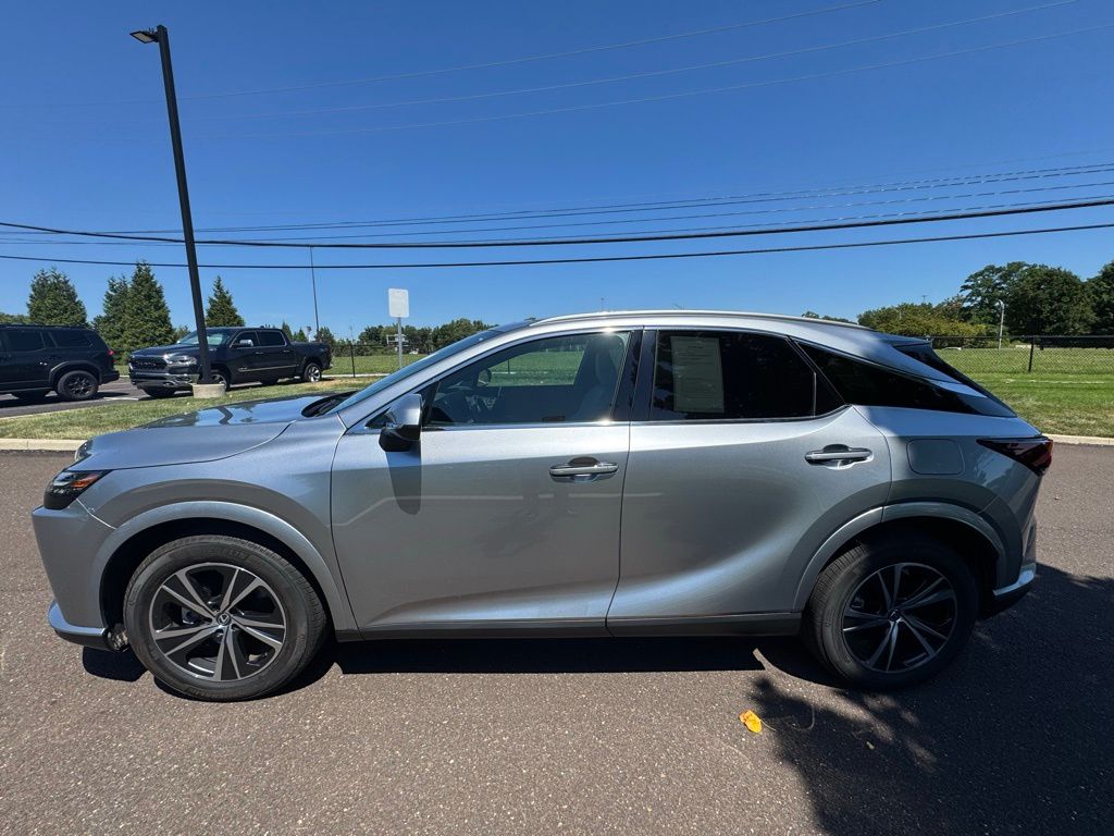 2024 Lexus RX 350 Premium photo 8