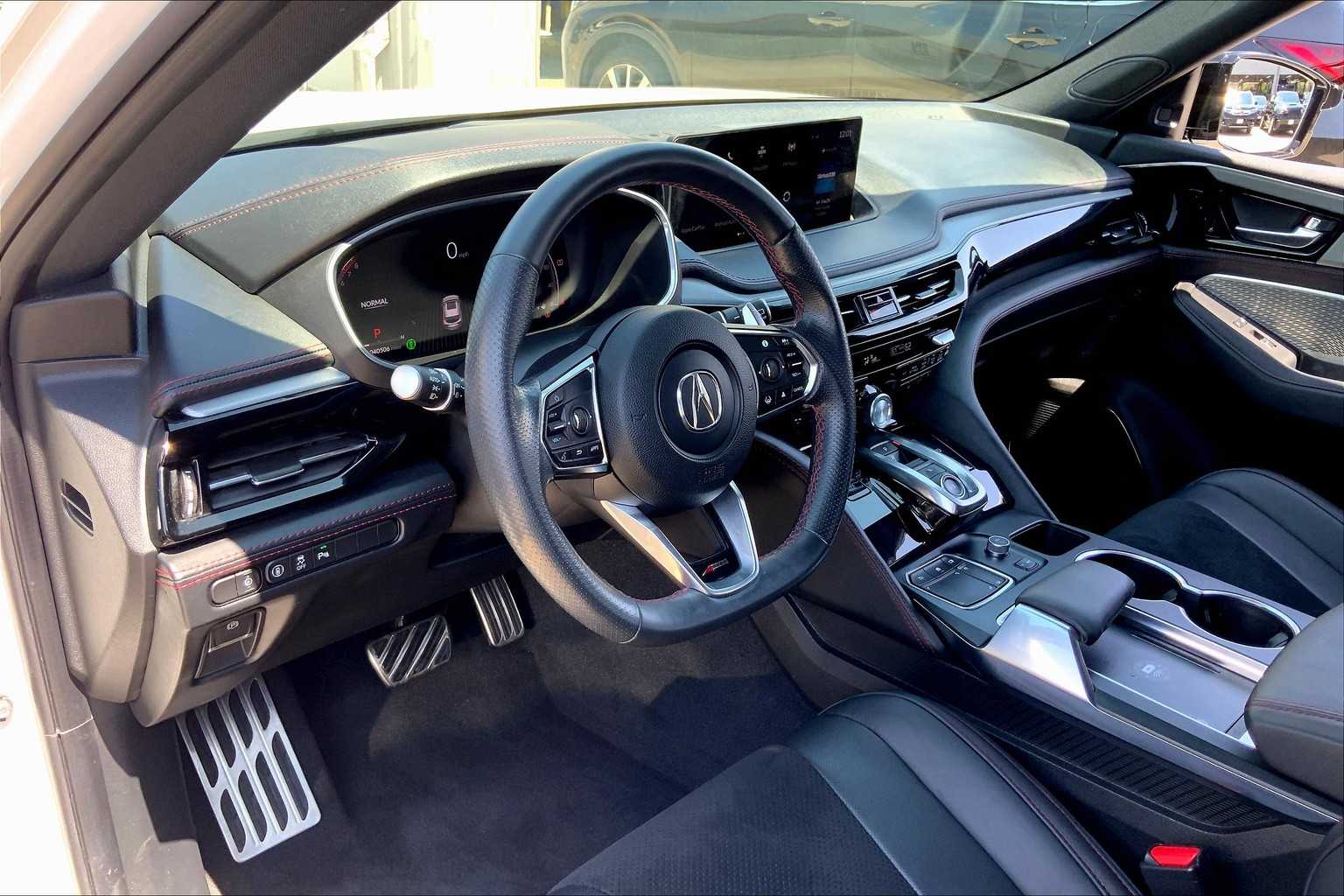 2024 Acura MDX SH-AWD A-Spec photo 13
