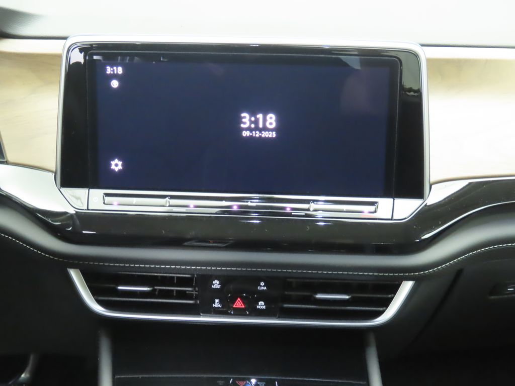 2026 Volkswagen Atlas SE Technology photo 14