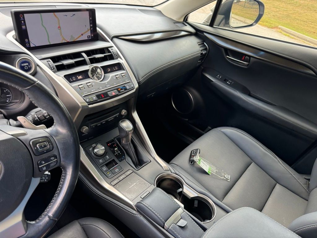 2019 Lexus NX 300h Luxury photo 33