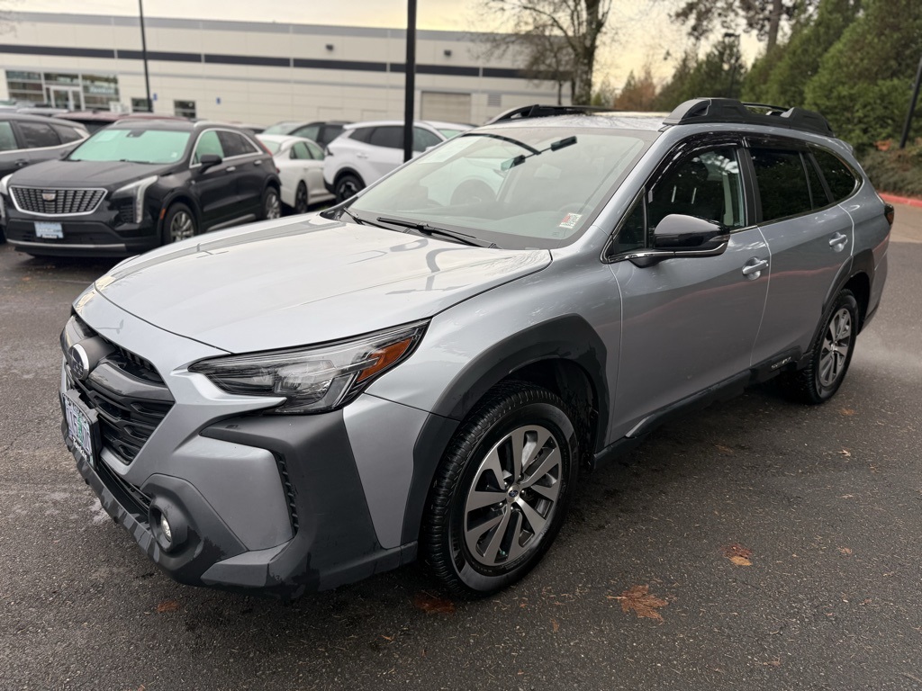 2023 Subaru Outback Premium photo 2