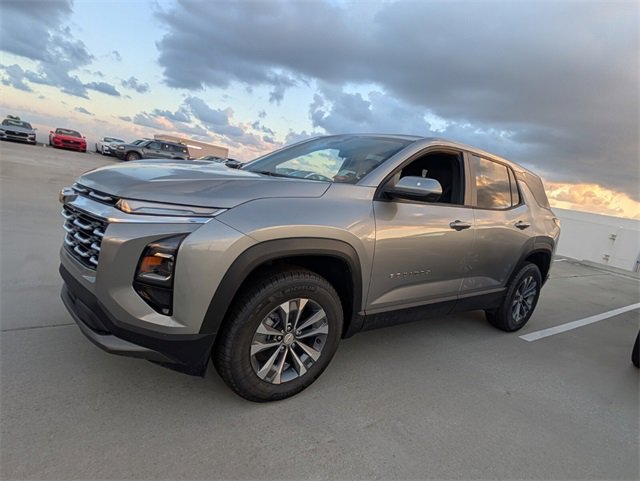 2026 Chevrolet Equinox LT photo 4