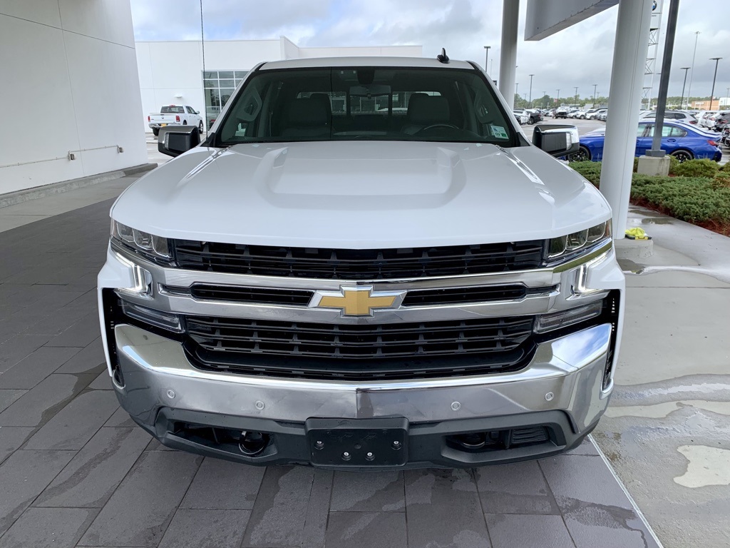2021 Chevrolet Silverado 1500 LT photo 2