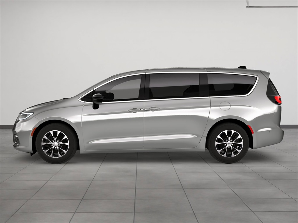 2026 Chrysler Pacifica photo 3