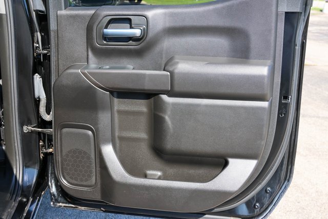 Used 2023 Black Chevrolet Custom image 16