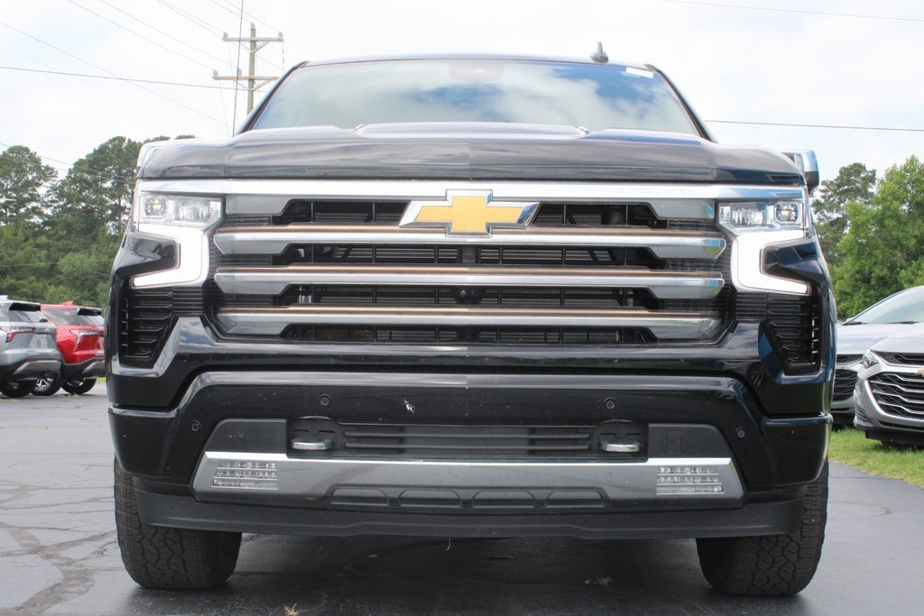 2022 Chevrolet Silverado 1500 High Country photo 5