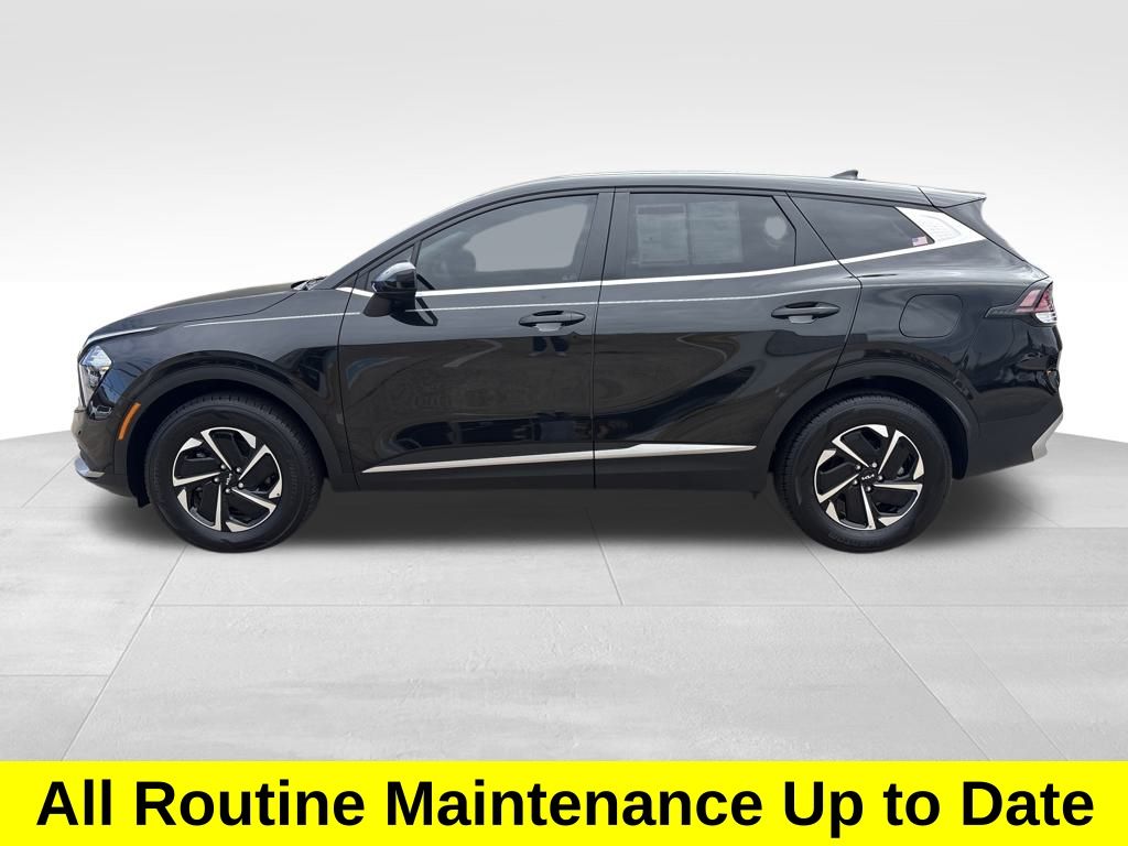 2023 Kia Sportage Hybrid LX photo 2