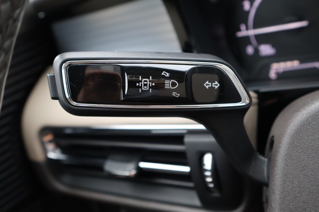2022 Lincoln Corsair Standard photo 19