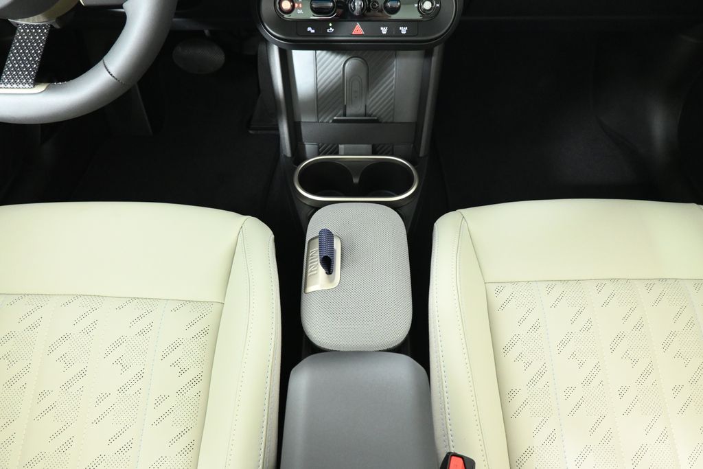 2026 Mini Cooper 4 Door Hardtop Signature photo 14
