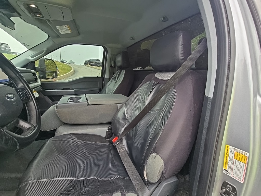 2024 Ford F-350 photo 16