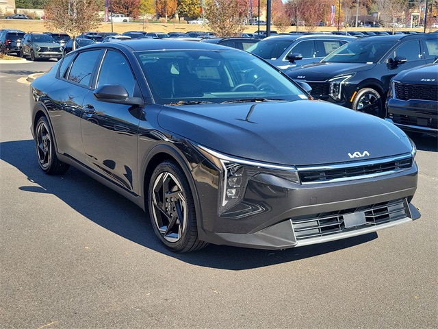 2025 Kia K4 EX photo 2