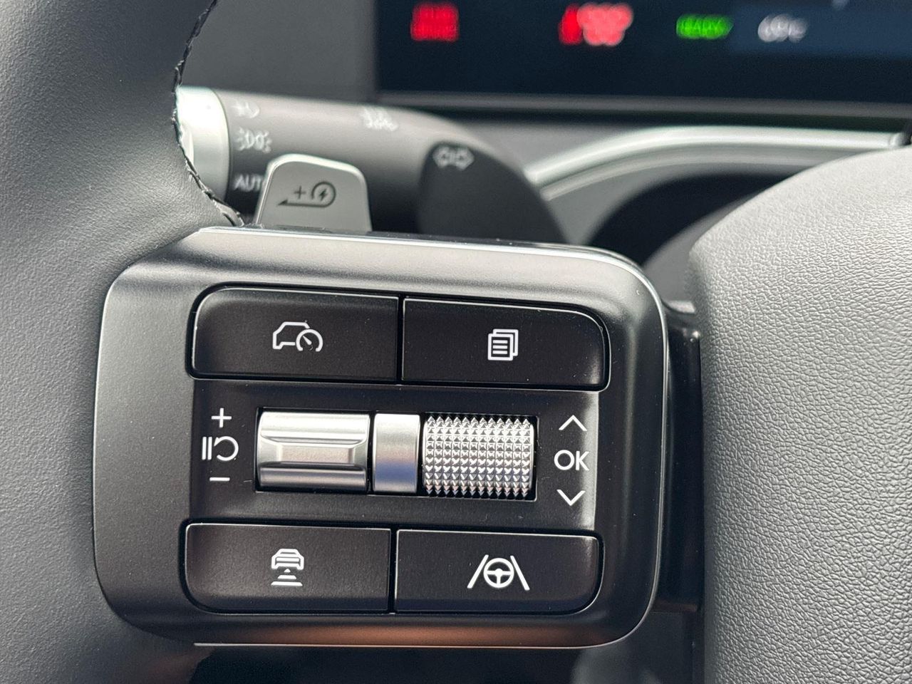 2026 Hyundai Ioniq SEL photo 13
