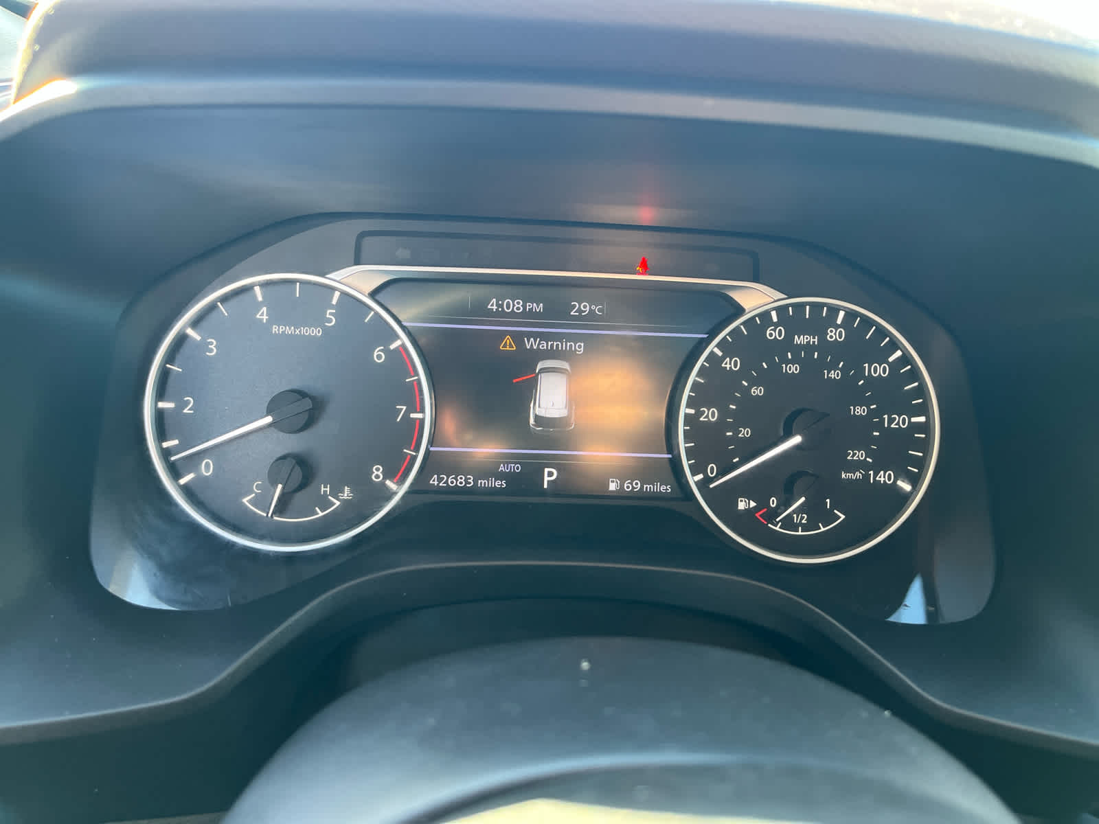 2021 Nissan Rogue SV photo 4