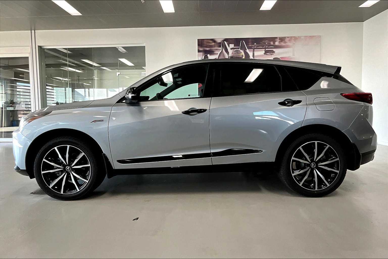2025 Acura RDX A-Spec Advance photo 3