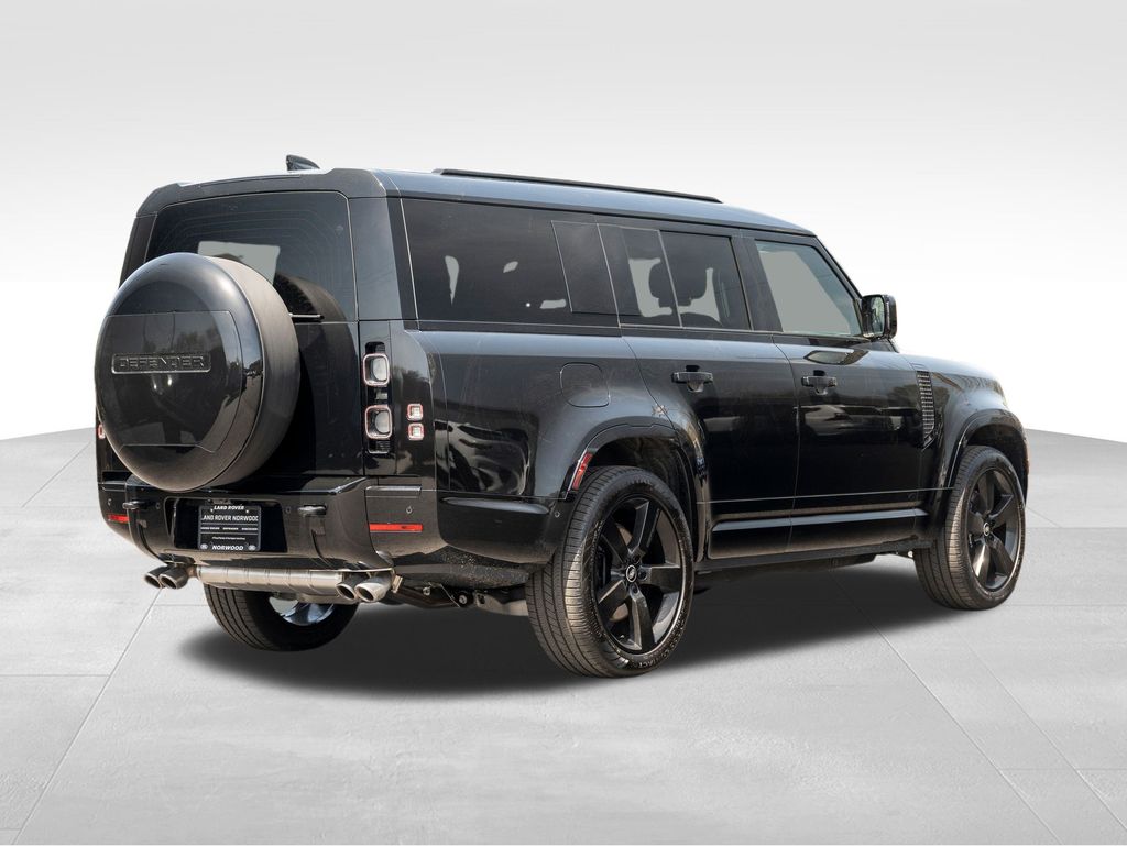 2025 Land Rover Defender 130 V8 photo 4