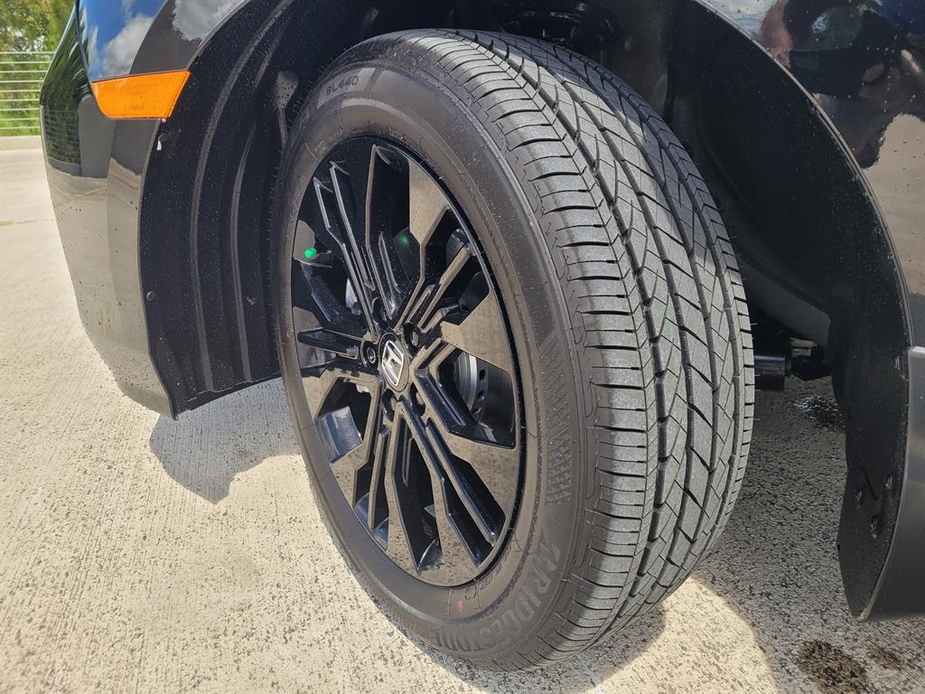 2026 Honda Odyssey photo 8