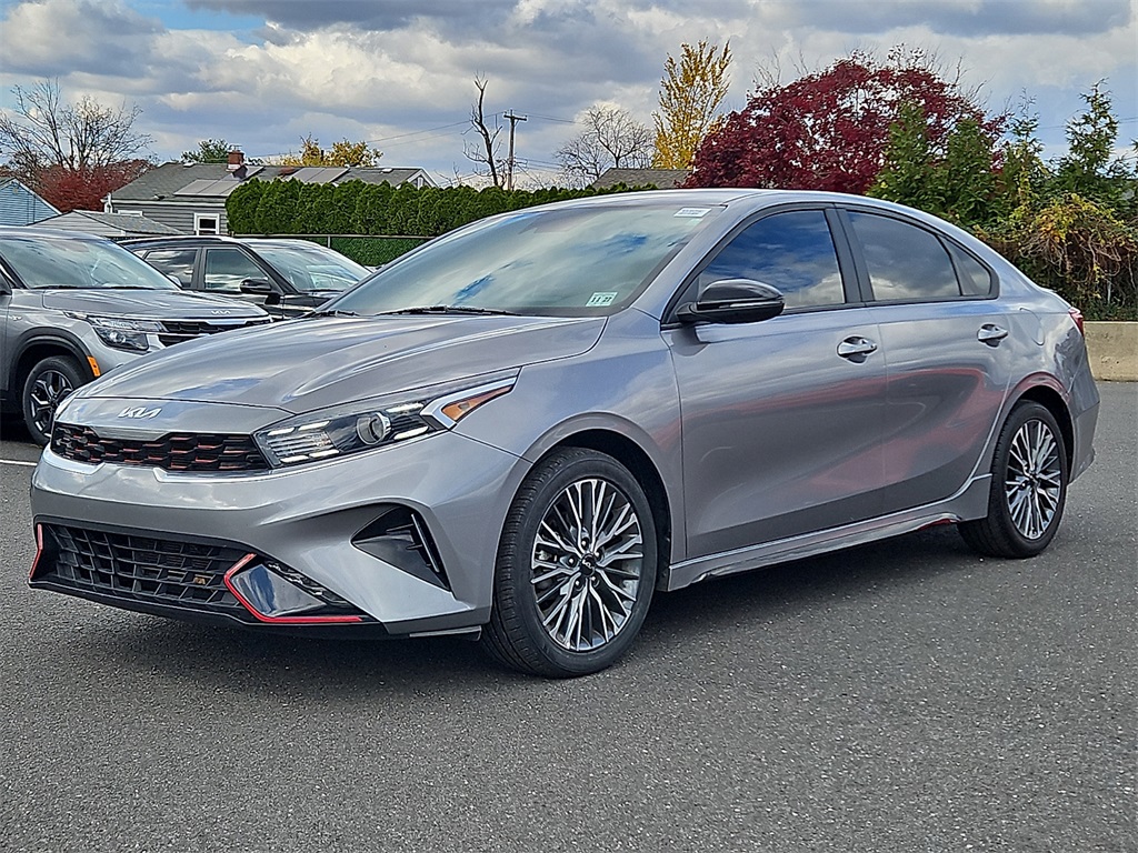 2023 Kia Forte GT-Line photo 3