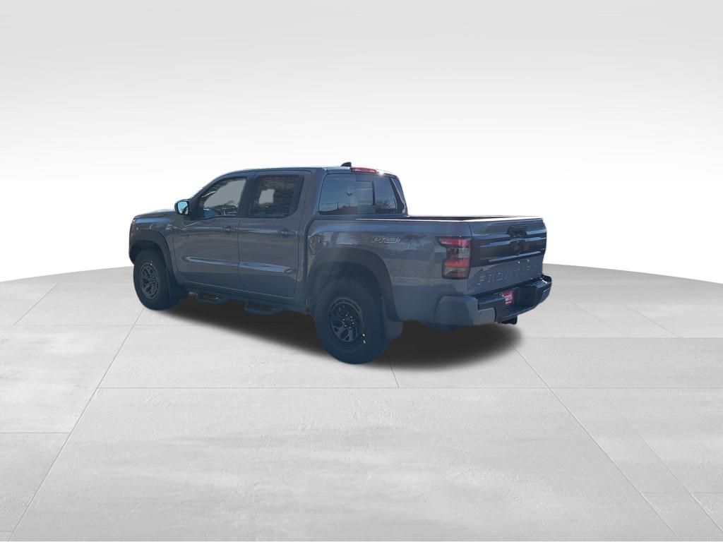 2026 Nissan Frontier Crew Cab PRO-4X photo 2