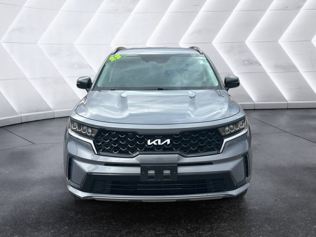 2023 Kia Sorento S photo 2