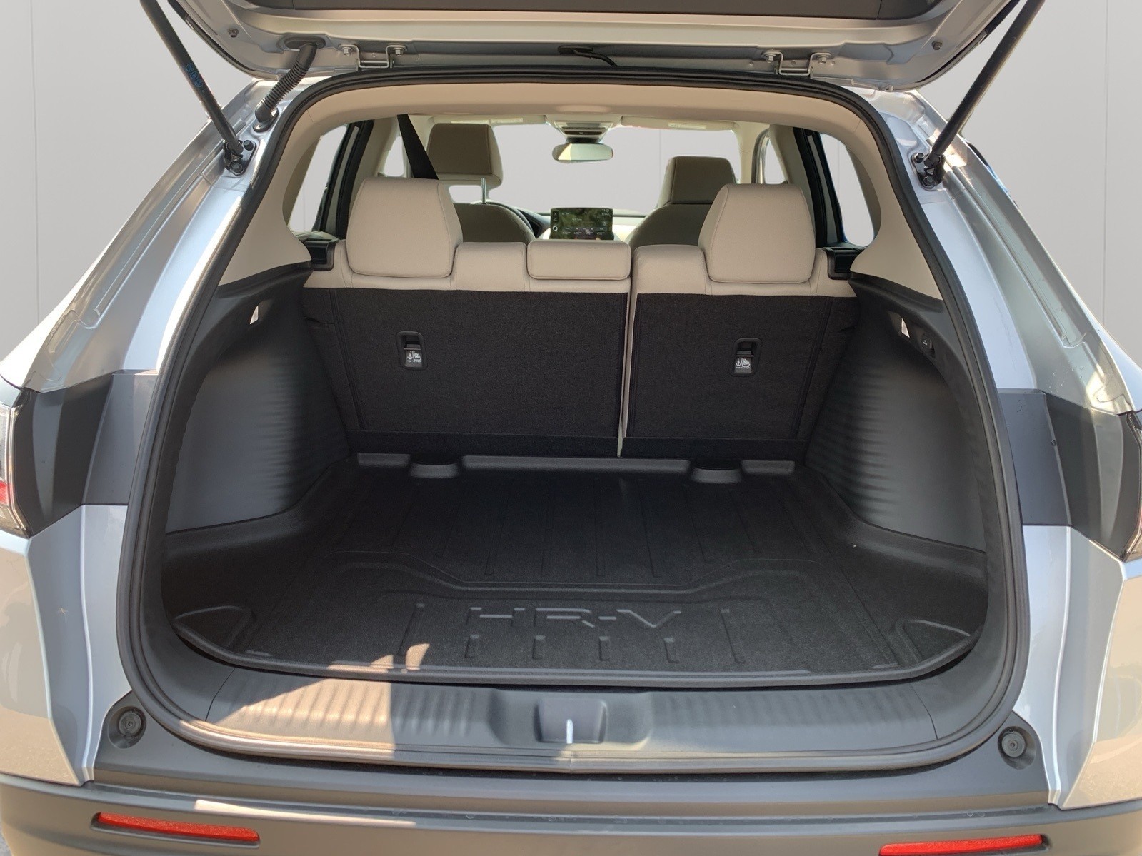 2026 Honda HR-V LX photo 3