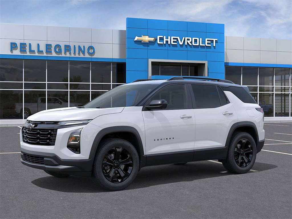 2026 Chevrolet Equinox LT photo 2