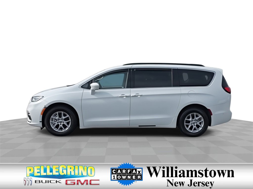 2022 Chrysler Pacifica Touring L photo 4