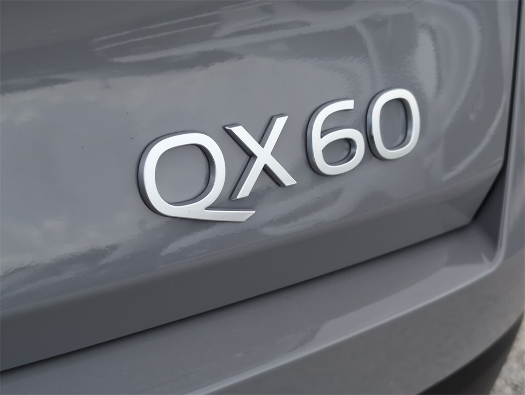 2026 Infiniti QX60 Luxe photo 9