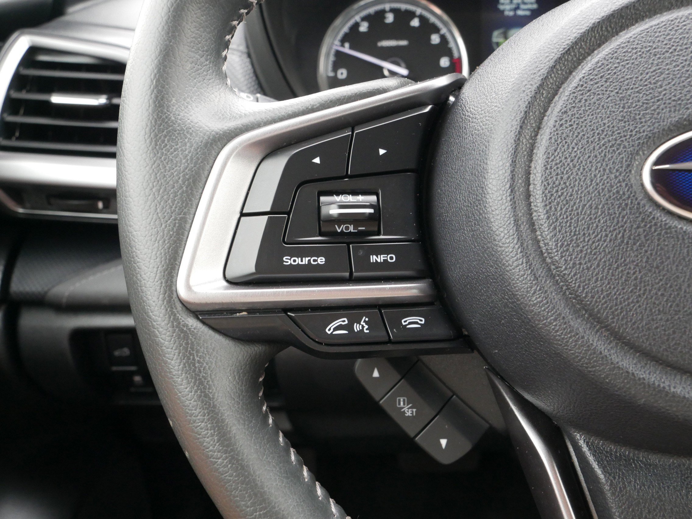 2023 Subaru Forester Touring photo 29