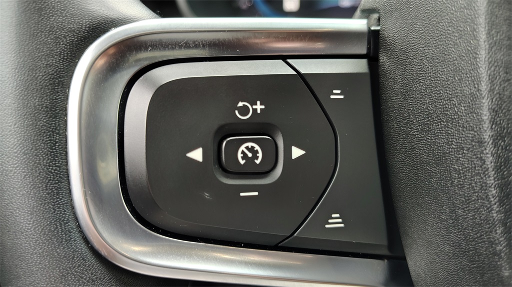 2023 Volvo C40 Recharge Plus photo 13