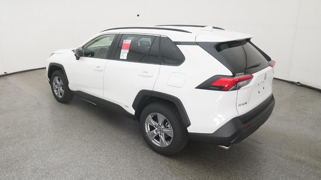 2025 Toyota RAV4 Hybrid LE photo 11