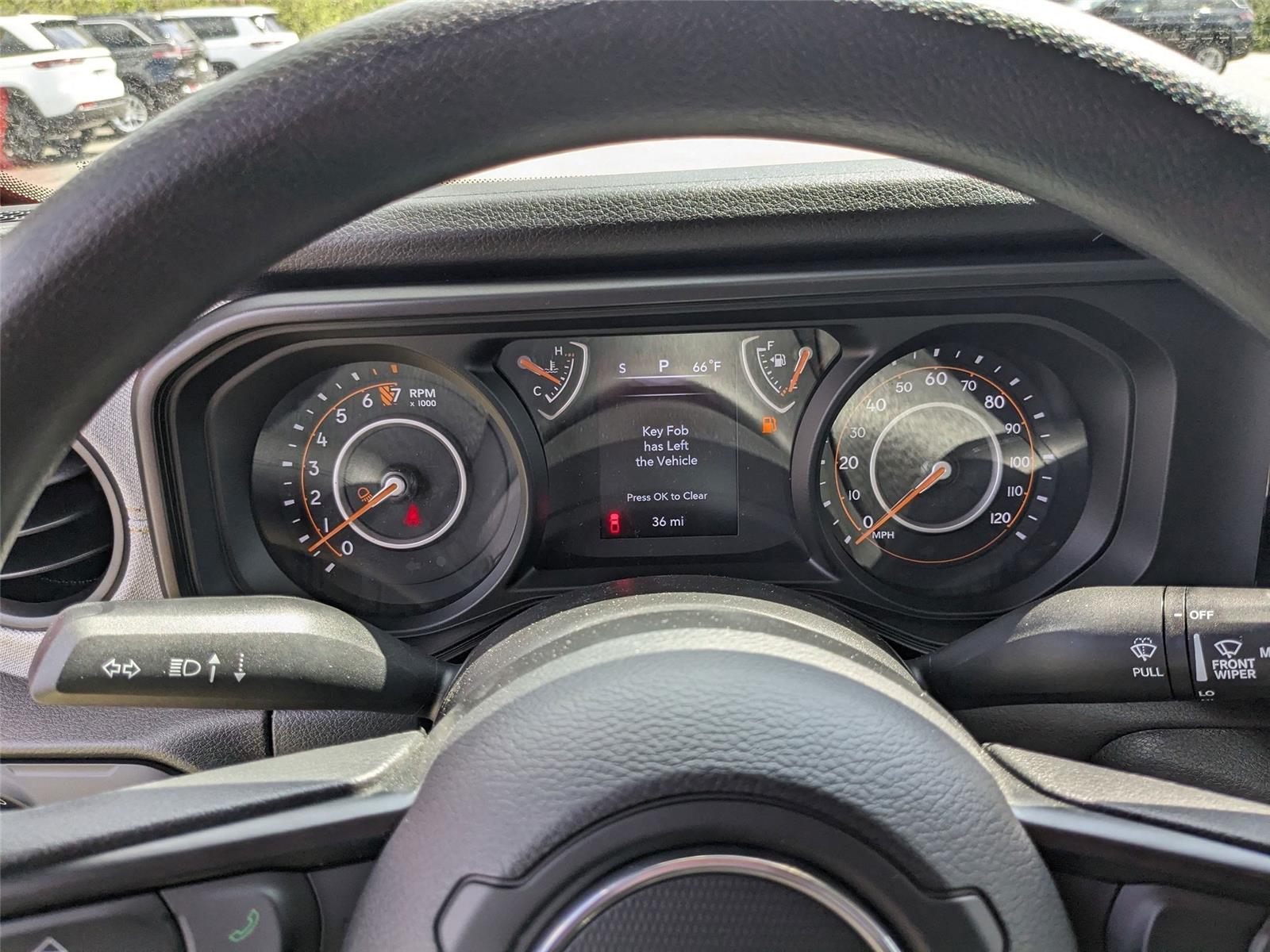 2025 Jeep Gladiator Sport photo 9