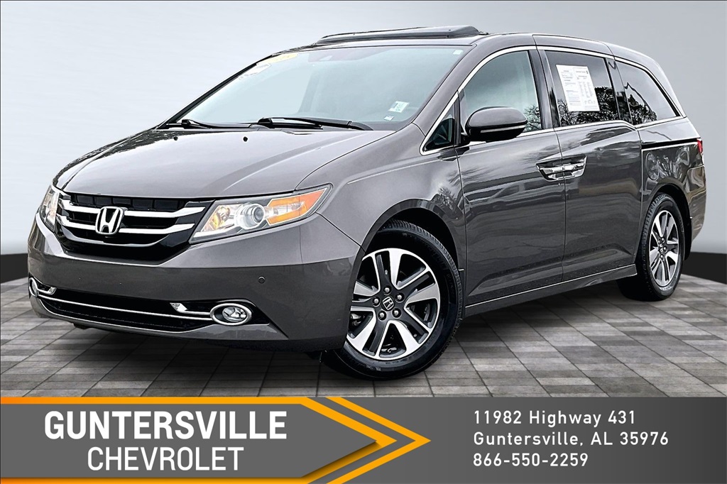 2016 Honda Odyssey Touring's photo