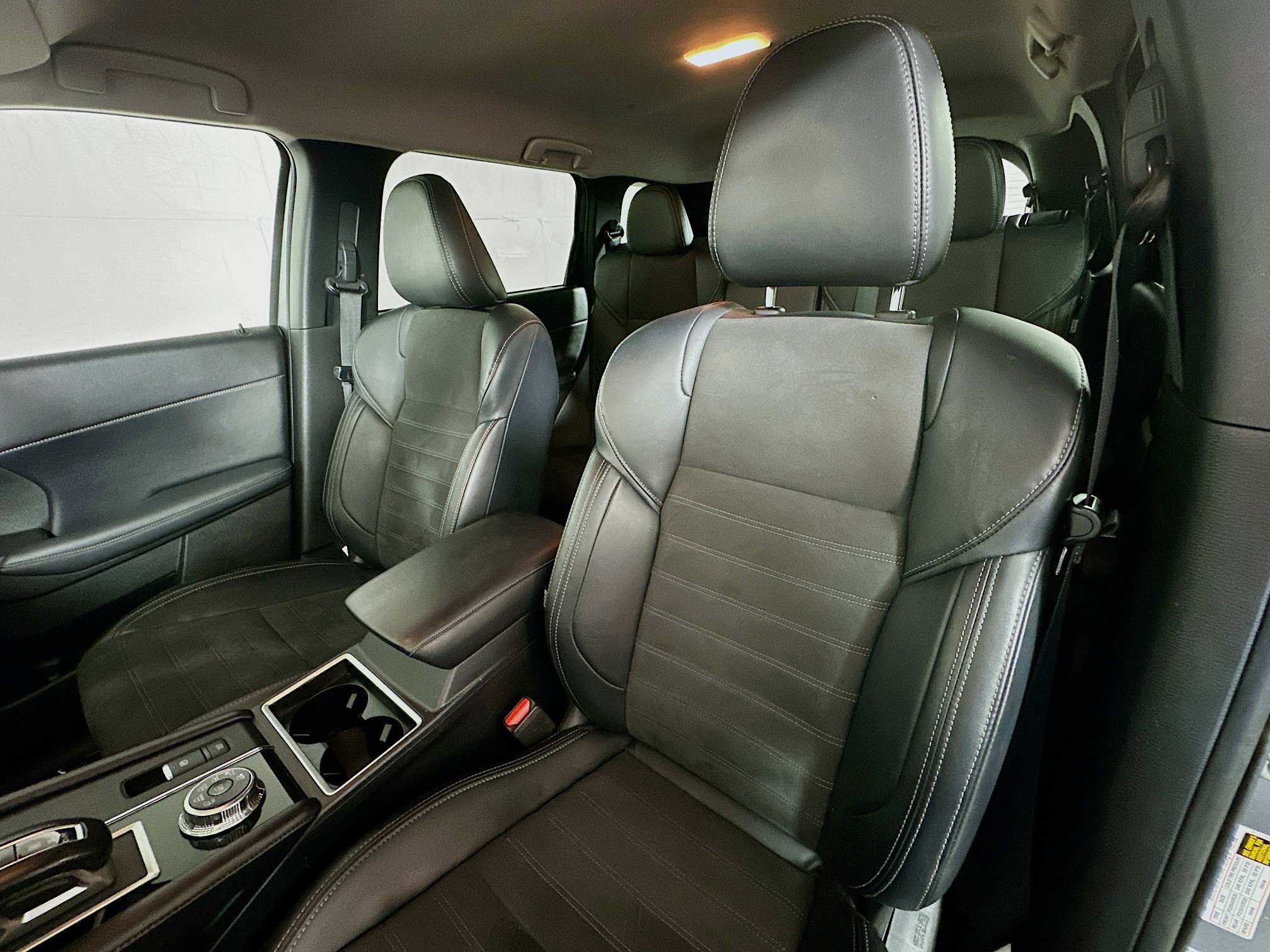 2024 Mitsubishi Outlander SE photo 17