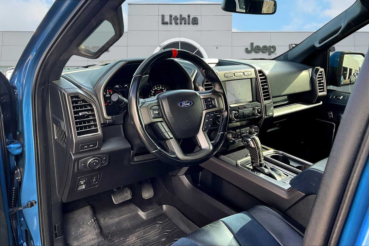 2019 Ford F-150 Raptor photo 2