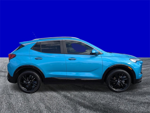 2025 Buick Encore GX Sport Touring photo 3
