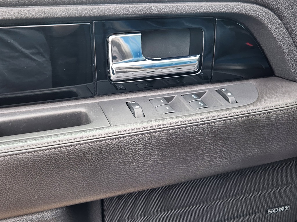 2014 Ford F-150 Limited photo 16