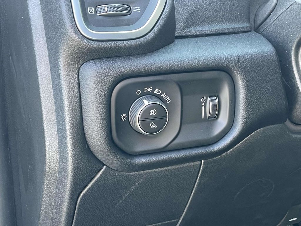 2026 Ram 2500 Big Horn photo 26