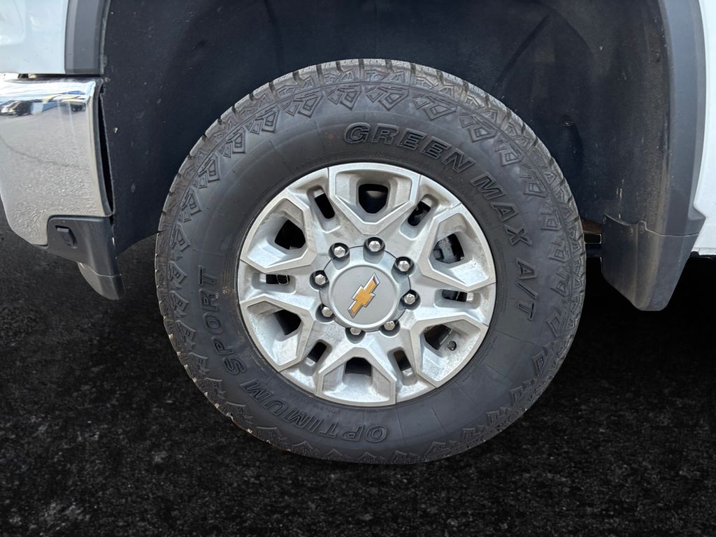 2023 Chevrolet Silverado 2500HD LT photo 23