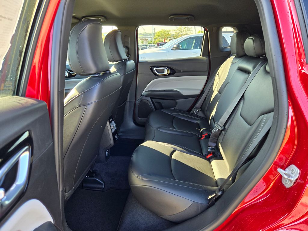2026 Jeep Compass Limited photo 23