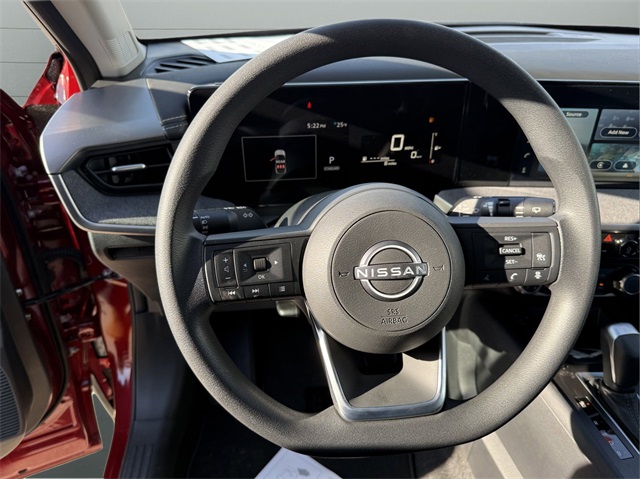 2025 Nissan Kicks SV photo 12