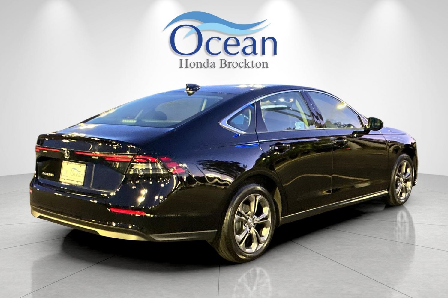 2023 Honda Accord EX photo 3