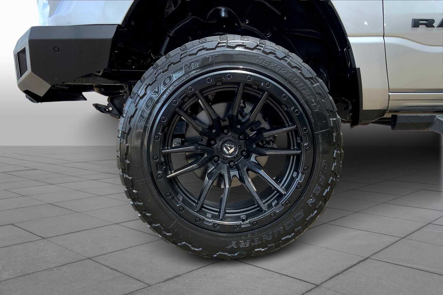 2021 Ram 1500 Big Horn photo 9
