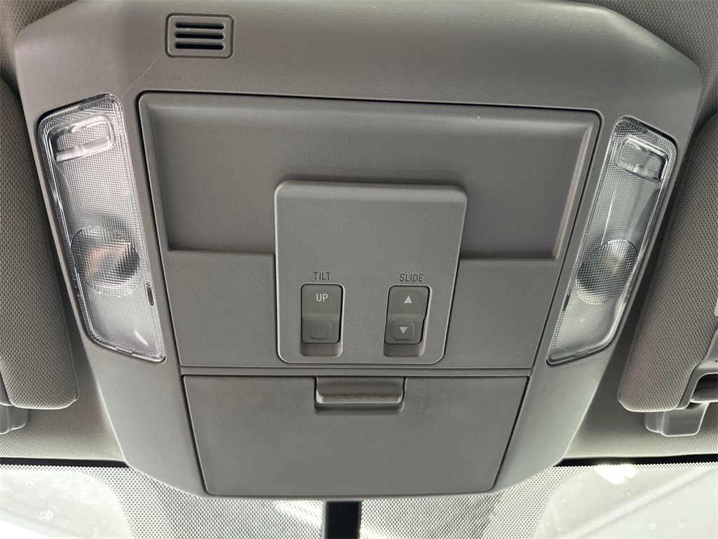 2014 Toyota Tundra Platinum CrewMax photo 33