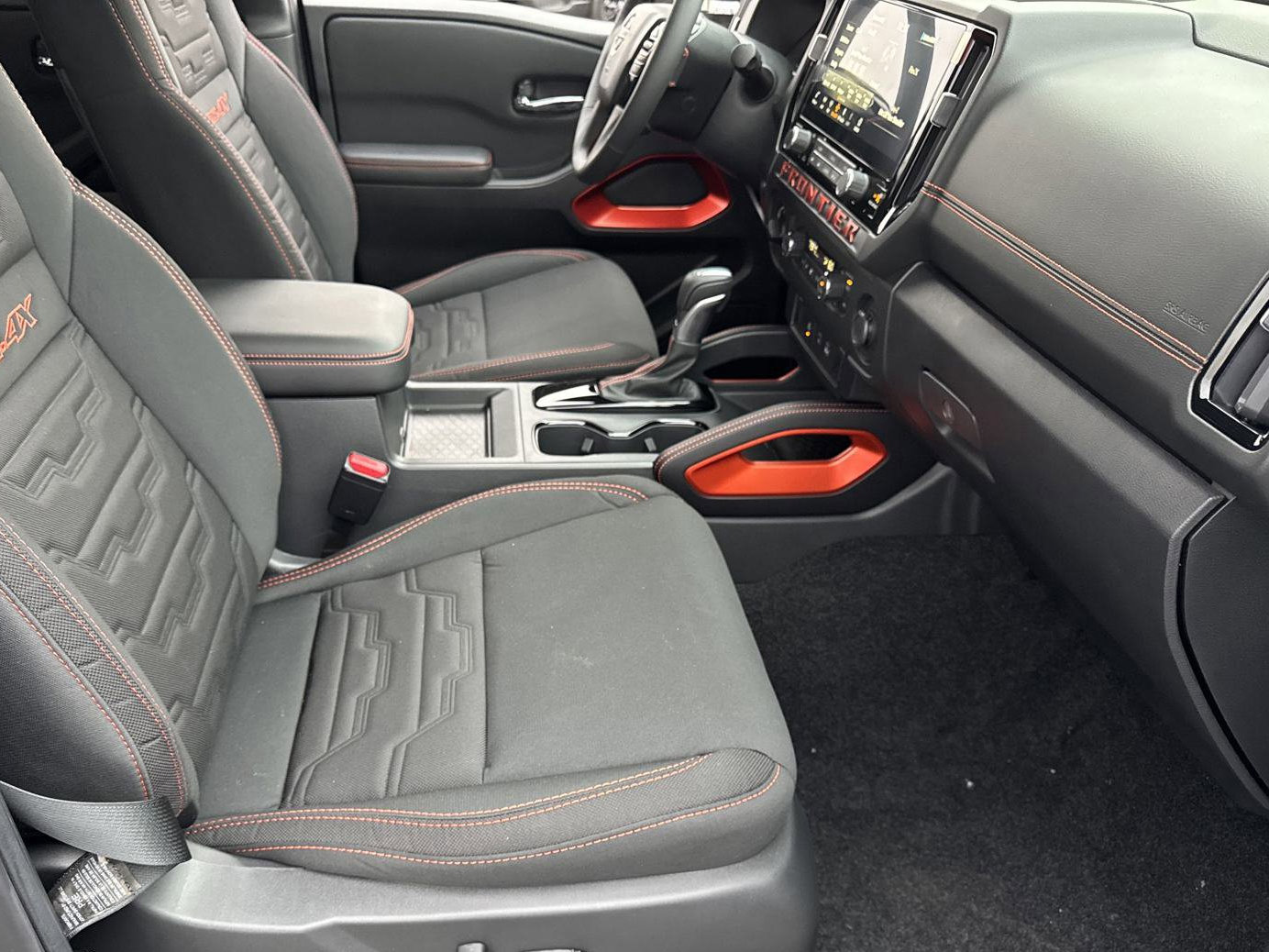 2025 Nissan Frontier PRO-4X photo 16
