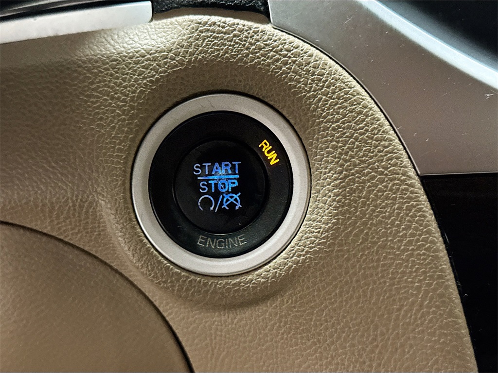 2013 Chrysler 300 Base photo 29